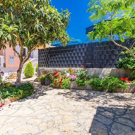 Holiday Home Flora Zadar Exterior photo